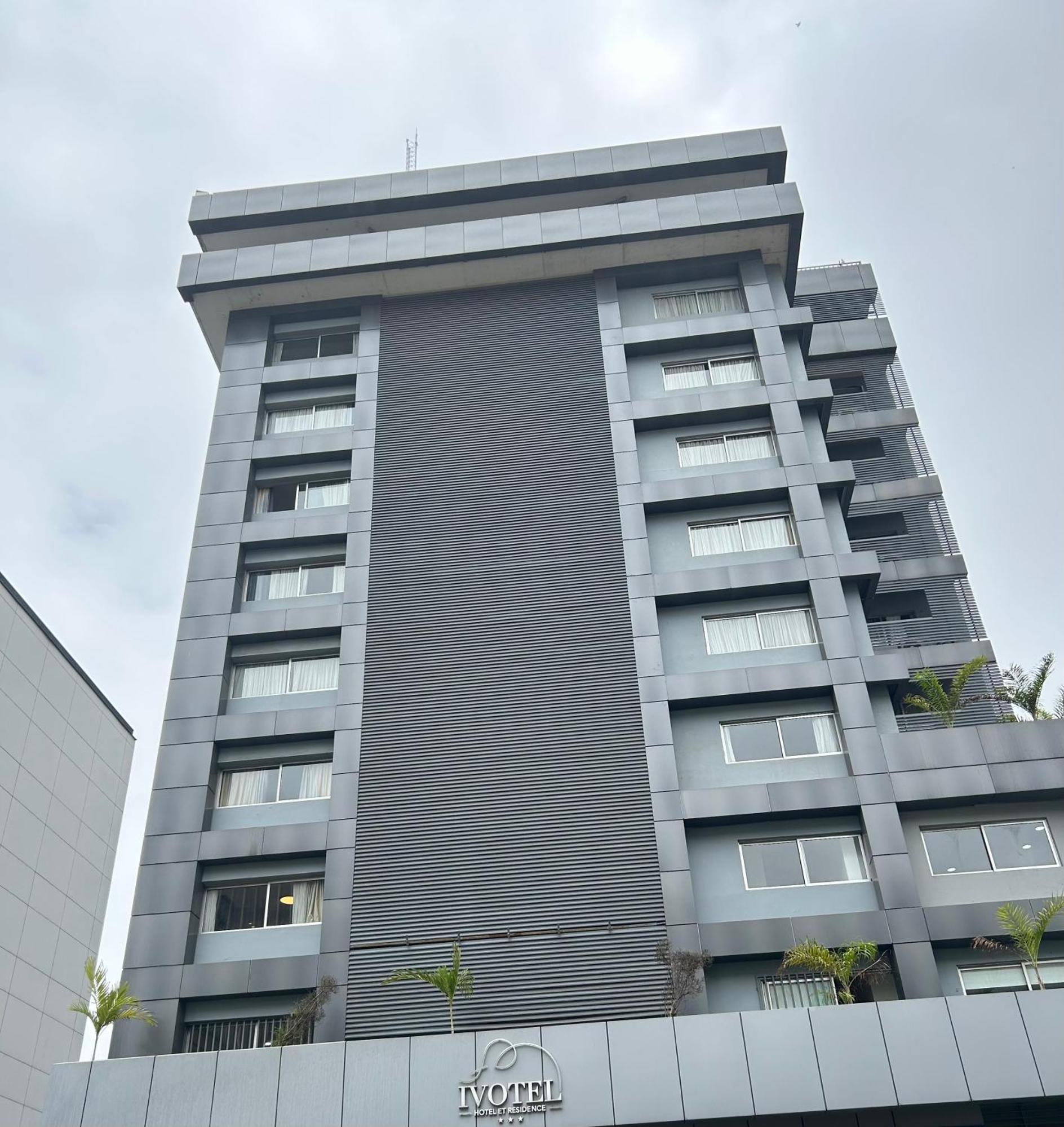 Hotel Ivotel Abidjan Exterior photo
