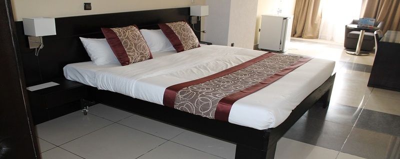 Hotel Ivotel Abidjan Exterior photo
